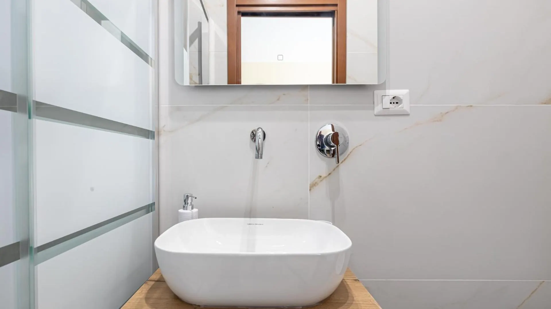 Colleoni B&B Roma Italia